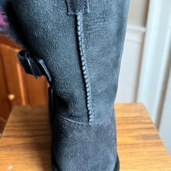 Shearling Ugg style boots, size ladies 10. - Picture 11 of 11